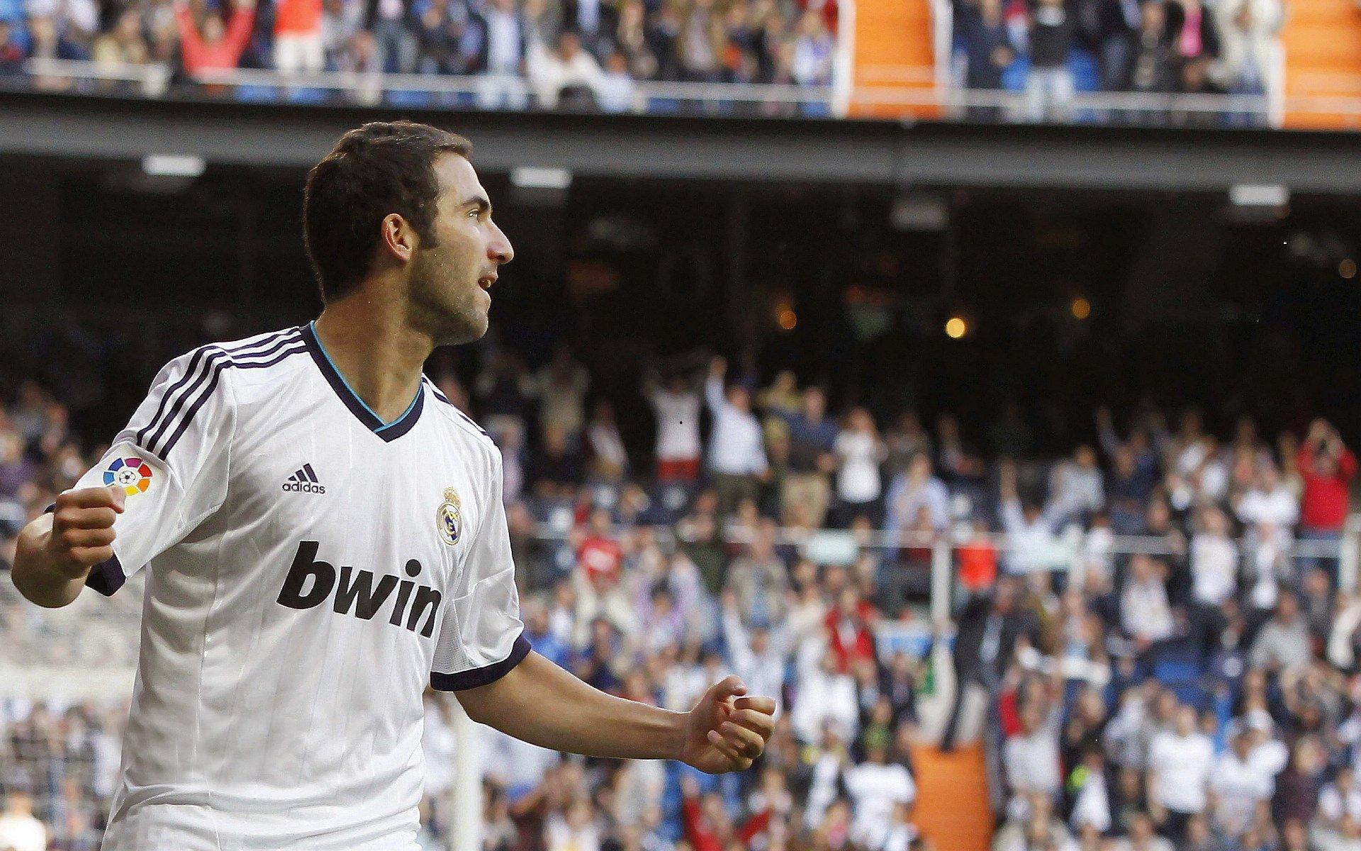 曼城新星埃切韦里未来成谜,赫罗纳成首选,罗马梦碎?